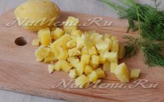 Картофельная запеканка с сосисками: рецепты приготовления для духовки и мультиварки Запеканка из пюре и сосисок с сыром